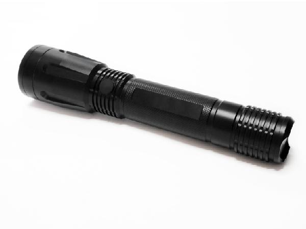 Prüfung heißer der Arbeitszeit des Weiß IP67 der Verkaufsleichter salziger Hochleistungsbatterie 2AAA handlicher langer der geführten Fackel kleiner Stift