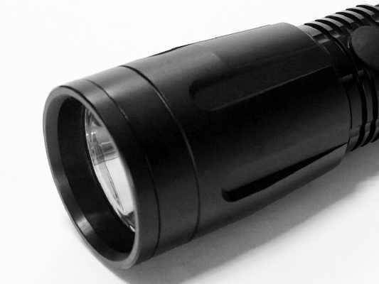 Polizei-Sicherheits-Taschenlampe der hohen Leistung, kundengebundene taktische Polizei-Taschenlampe