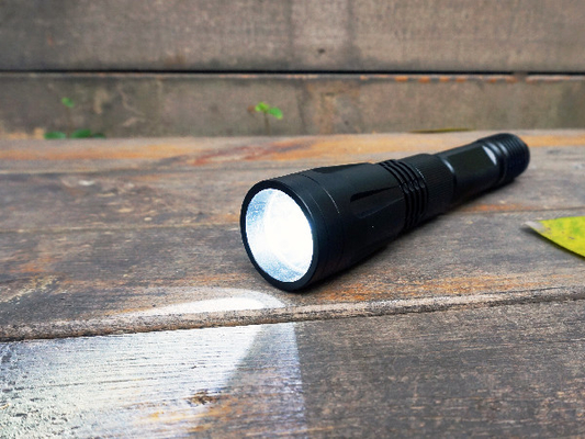 IPX7 imprägniern geführte Taschenlampe mit Spitzenleistung des Akku-6W