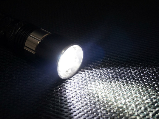 Lumen der Magnet-Steuerpelikan-Feuerwehrmann-Taschenlampen-hohen Leistungsfähigkeits-500