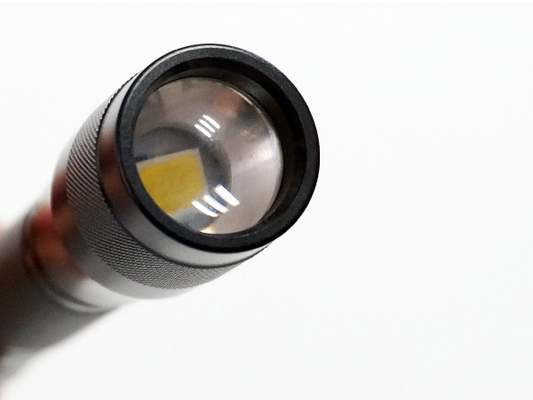 Arbeiten Sie die Taschenlampe 35lm IP44 der Gewohnheits-LED Keychain 0.6W veranschlagend maximaler Ertrag um