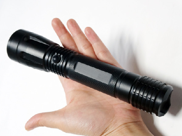 500 harte Beanspruchung führte Lumen Cree-T6 Farbetemp der Taschenlampen-6400K für das Suchen