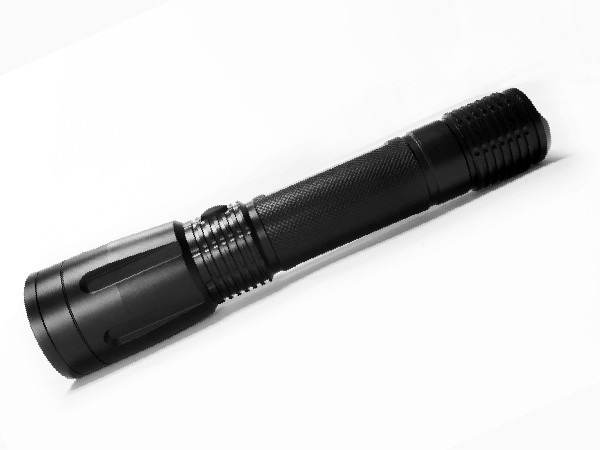 Schwarzes Lumen der Farbe500 führte Taschenlampe, 6 Watt-geführte Militärtaschenlampe